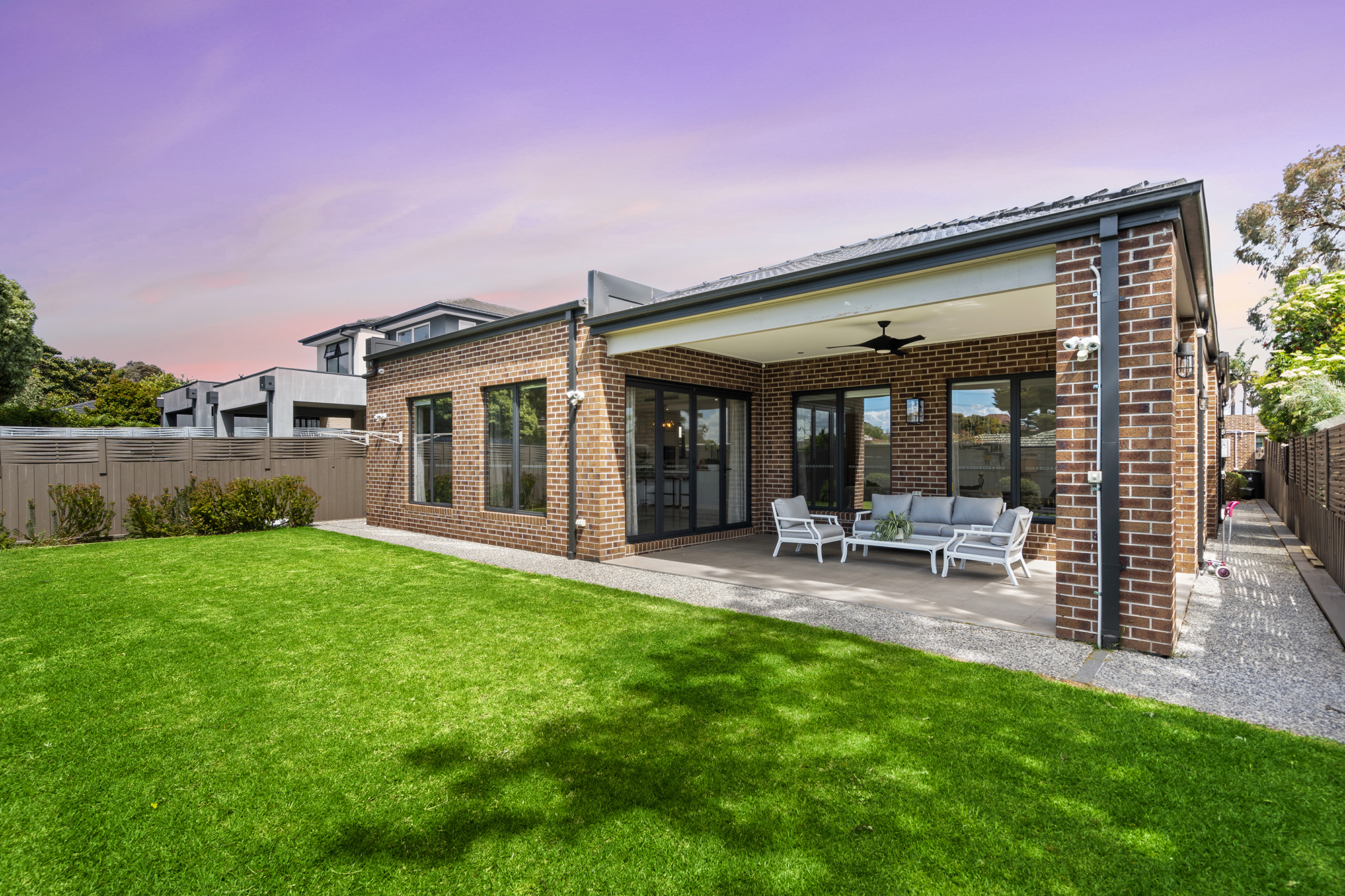 27 Cambridge Drive, Brighton